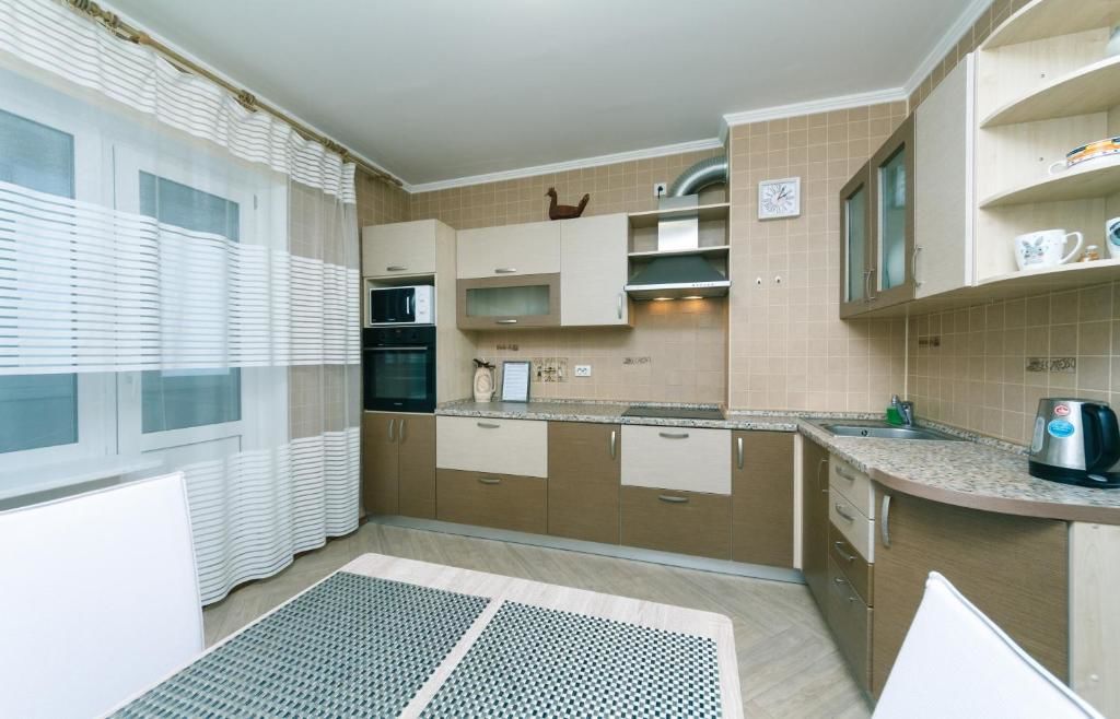 Апартаменты Позняки.Олени Пчилки люкс 3 ка возле Ашана. Киев