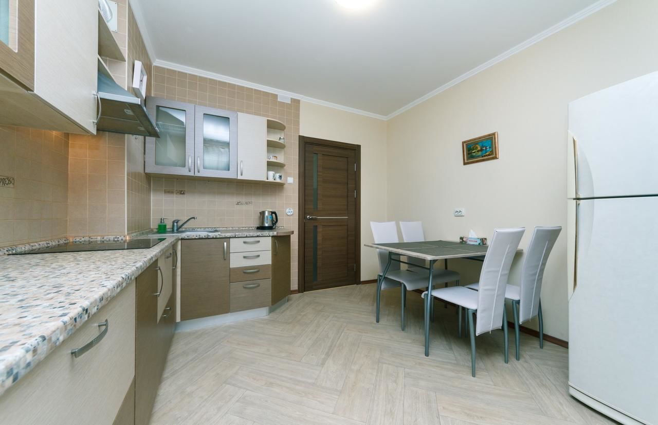 Апартаменты Позняки.Олени Пчилки люкс 3 ка возле Ашана. Киев